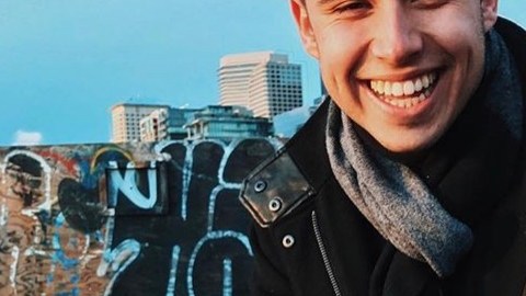 Julián Adame, de 22 años, lleva ocho meses encarcelado en Tokio Japón por un delito menor. (Suministrada)