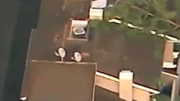 La apertura de un pozo gigante en medio de dos condominios en la calle 957 W Imperial Highway, de la ciudad de La Habra.