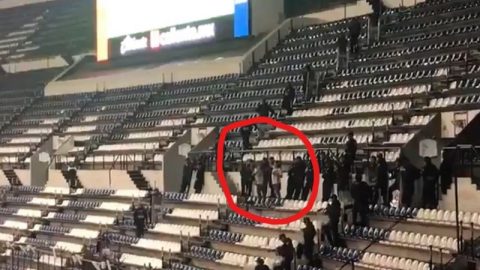 Los dos aficionados del León que se hicieron virales.