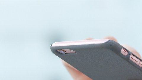Cárcel revisar teléfono celular