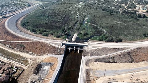 El Dique Whittier Narrows necesita reparaciones urgentes para evitar que se desborde e inunde las comunidades aledañas. (Foto USACE Los Angeles District - Army)