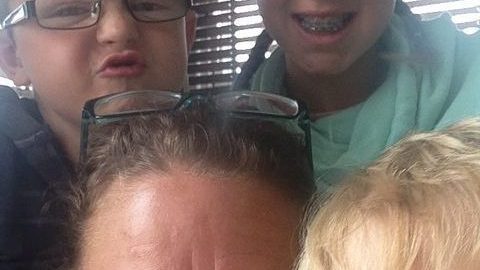 0_RIP-Girl-14-says-Im-not-ready-to-go-mam-before-she-dies-of-cancer