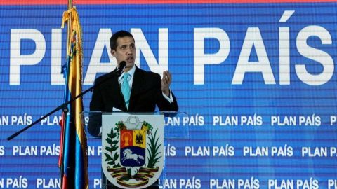 Al ingeniero Juan Guaidó, presidente del parlamento, le correspondió asumir la presidencia de Venezuela