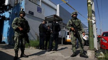Elementos del Ejército Mexicano  patrullan calles.