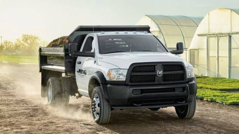 2018_ram_chassis_cab_dumptruckhaulingsand-1.jpg.image_.1000-1