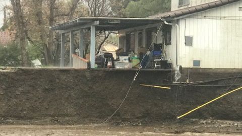 Foto captada en Alvarado, cerca del Lago Elsinore en Riverside. Inundaciones repentinas y creciente de ríos han afectado ciudades a lo largo del estado.