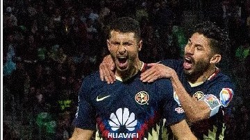 El Club América volvió a homenajear a Roberto Gómez Bolaños 'Chespirito'.