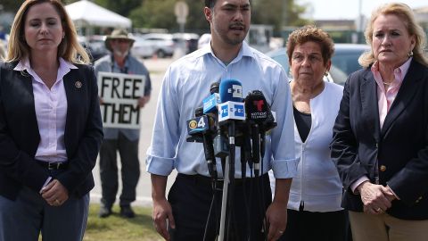 Gobierno Trump planea aumentar capacidad de centros de detención de menores inmigrantes