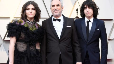 Alfonso Cuarón y sus hijos.