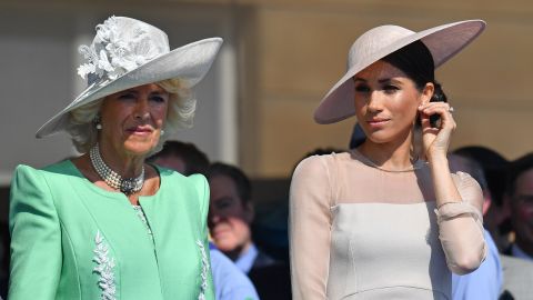 Camilla, duquesa de Cornwall y Meghan, duquesa de Sussex.