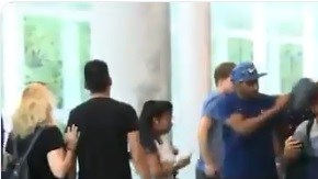 Wanchope le propinó un golpe con un bolso a un aficionado del River Plate