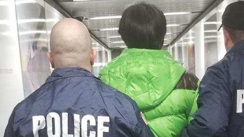 "Necesitamos recobrar la confianza de la comunidad en nuestros agentes, de que se sientan seguros de acudir a nosotros", dijo el jefe de LASD, Alex Villanueva.