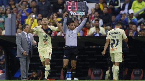 Las Águilas del América tienen hasta cuatro jugadores para cada posición.