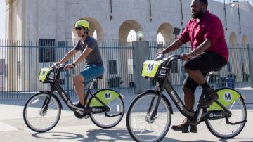 Más de 100 estaciones y 1.000 bicicletas estarán disponibles en el centro y occidente de Los Ángeles.