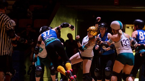 La lucha en patines llega al Área de la Bahía.