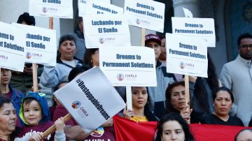 Las manifestaciones de apoyo a los dreamers son constantes y a nivel nacional.  (Aurelia Ventura/La Opinion)