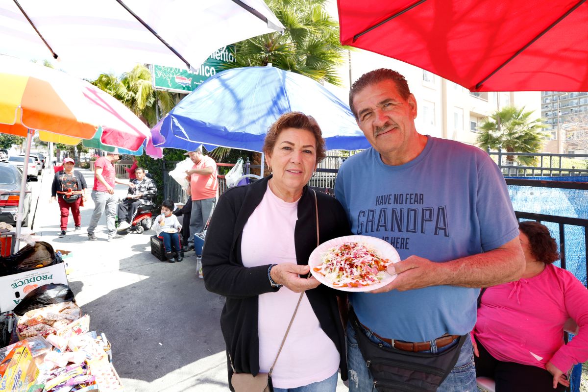 María Elena y su esposo José Samuel Herrera han vendido tacos por más de 19 años/ fotos: Aurelia Ventura.