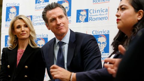 Newsom quiere "ayudar a cambiar la conversación sobre la inmigración".