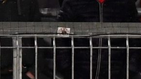 Jugadores del Liverpool celebran tras eliminar al Bayern Munich de la Champions League.