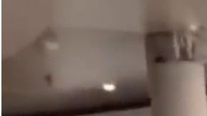 Veinte de los evacuados tuvieron que ser hospitalizados con fracturas y cortadas.