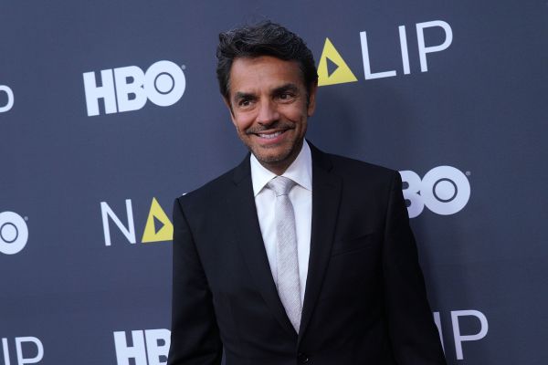 Eugenio Derbez a punto de morir durante filmación - La Opinión