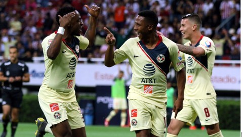 América se impuso 0-2 a Chivas en el estadio Akron de Guadalajara