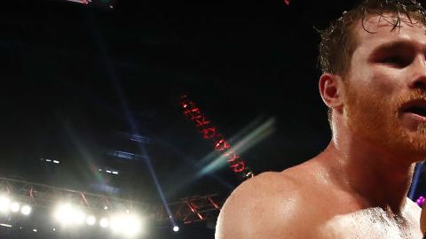 El contrato millonario de Saúl "Canelo" Álvarez con DAZN sería superado por el pelotero Mike Trout