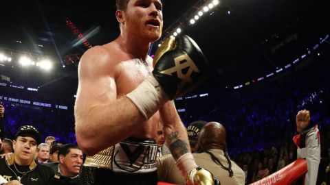 El contrato millonario de Saúl "Canelo" Álvarez con DAZN sería superado por el pelotero Mike Trout