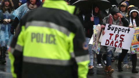 Activistas mantienen su lucha a favor de los "dreamers" y los llamados "tepesianos".