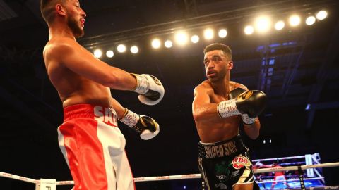 El inglés Sam Maxwell noqueó al límite al francés Sabri Sediri en Leicester, Inglaterra.