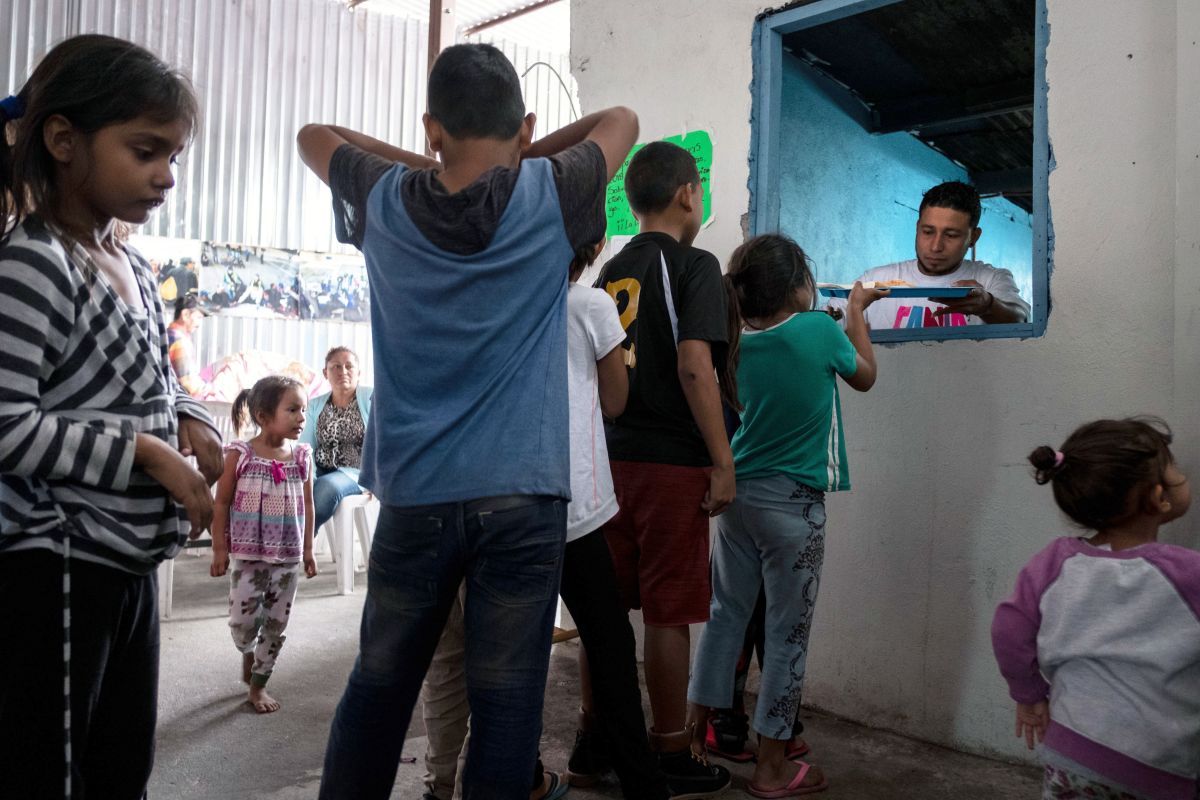 Niños solicitantes de asilo de México y América Central en un refugio en Tijuana. 