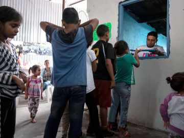 Niños solicitantes de asilo de México y América Central en un refugio en Tijuana.