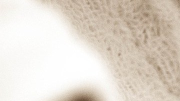 Madre entierra viva a bebé