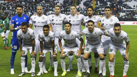 Santos Laguna llegó demorado a Nueva York por el clima.