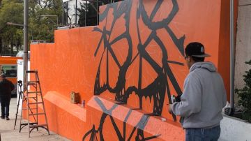 La desvelación del mural en el exterior del consulado abrirá el festival cultural. Foto: Cortesía