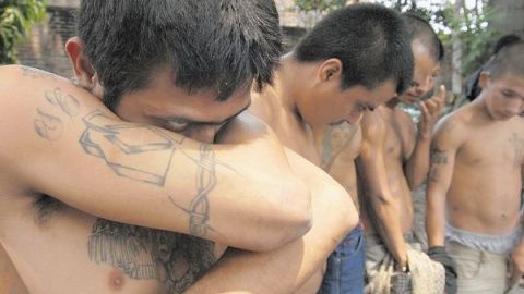 El occiso fue identificado por un tatuaje en su brazo izquierdo.