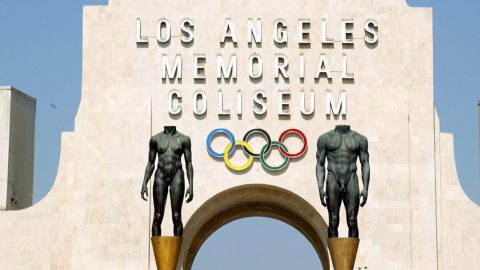 Este centro histórico de Los Ángeles, construido en 1923 fue dedicado a los veteranos de la Primera Guerra Mundial.