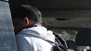 Algunos migrantes cubanos -como los de la imagen- tienen que pasar por México para llegar a Estados Unidos y pedir asilo.