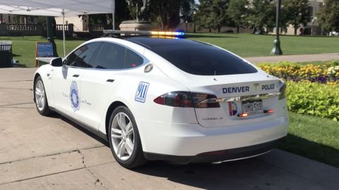 El auto fue confiscado en una redada policíaca