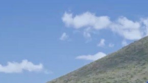 Se caracteriza por su alto millage por recarga  y su amplio parabrisas