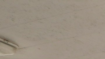 Precios de la gasolina de más de $4.00 por galón en una estación de servicio en Los Ángeles.