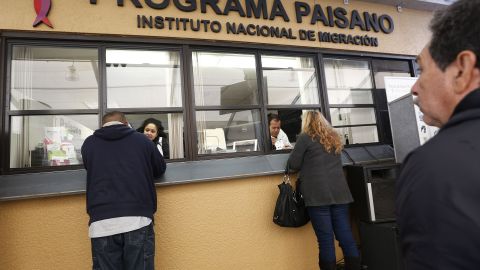 Unos 33 millones de mexicanos usban estas oficinas en EEUU