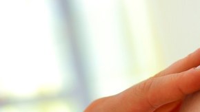 El sarampión puede tener complicaciones graves en los adultos.