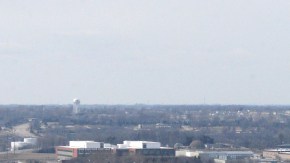 La Base de la Fuerza Aérea Offutt y sus alrededores afectados por las inundaciones.