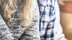 Puedes reducir los costos mensuales de tu celular cambiando a un proveedor de prepago