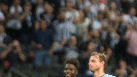 Los Rayados de Monterrey golearon a Sporting Kansas City en el estadio BBVA en semis de la Concachampions.