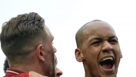 Mohamed Salah llevó al Liverpool al liderato de la Premier League tras vencer al Chelsea.