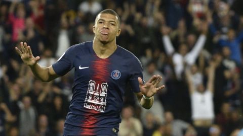 El Paris Saint Germain y está en calma. Kylian Mbappe anunció que se queda.