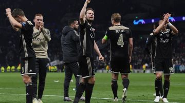Ajax vence a domicilio 0-1 a Tottenham y da un paso rumbo a la final de la Champions League