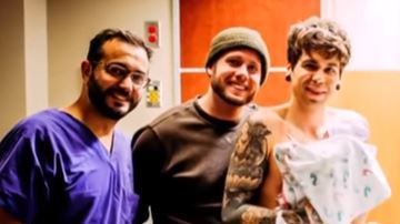 Abuela da a luz a nieta hijo gay